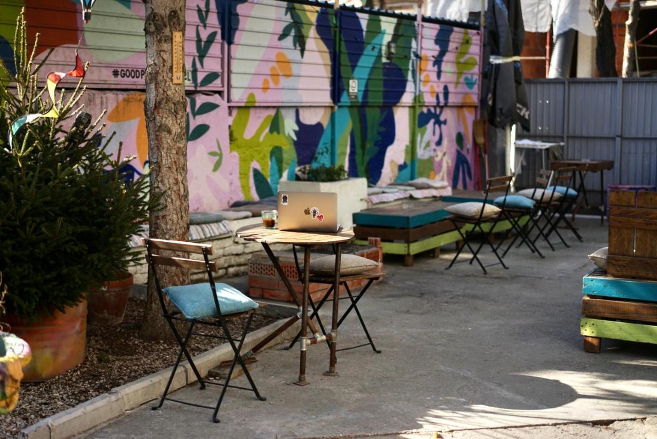 Good People Design Hostel Beograd Eksteriør billede
