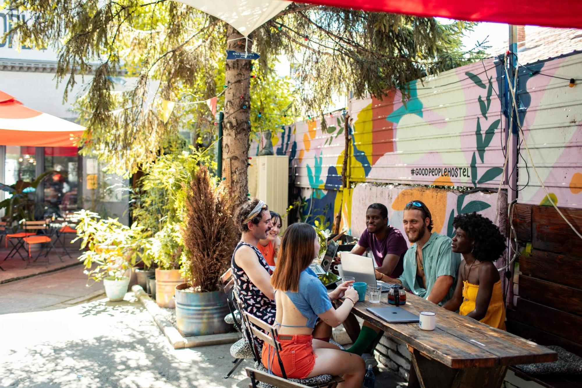 Good People Design Hostel Beograd Eksteriør billede